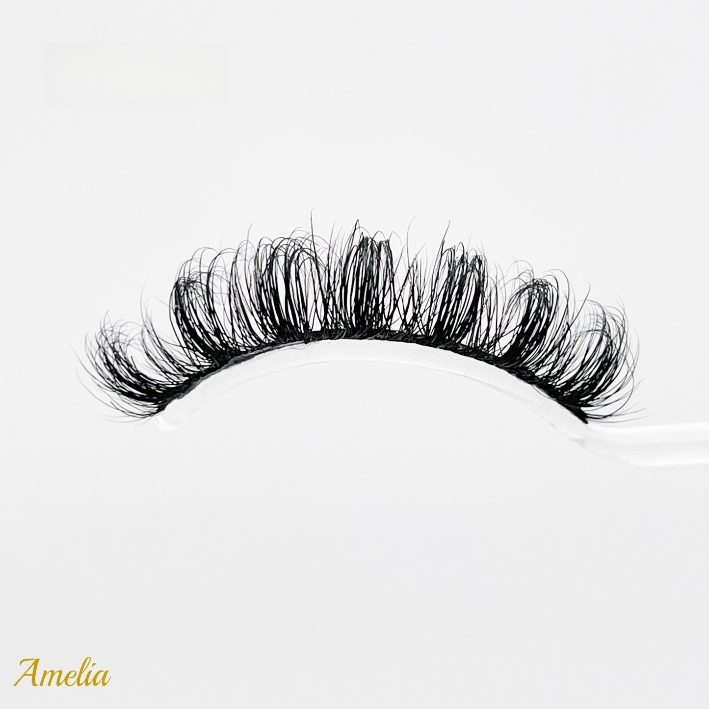 Amelia (Fluffy D Curl 15mm Mink Lashes )