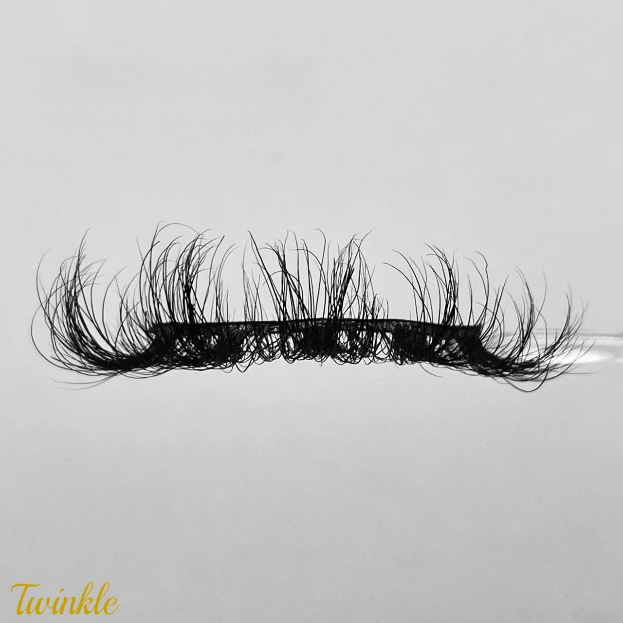 Twinkle ( Fluffy D Curl 20mm Mink Lashes )