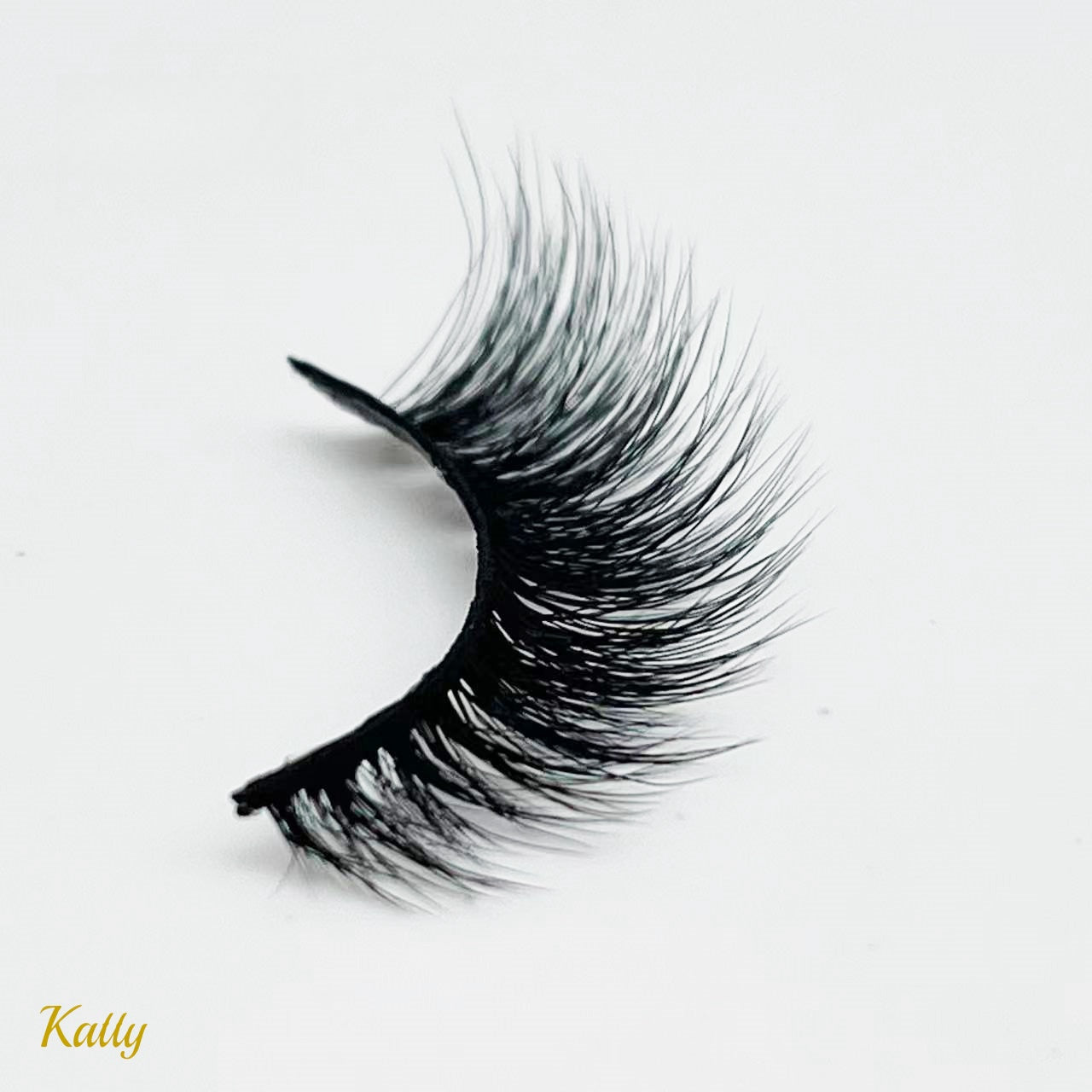 Katty ( Cat Eye 15-17mm Faux Mink Lashes )