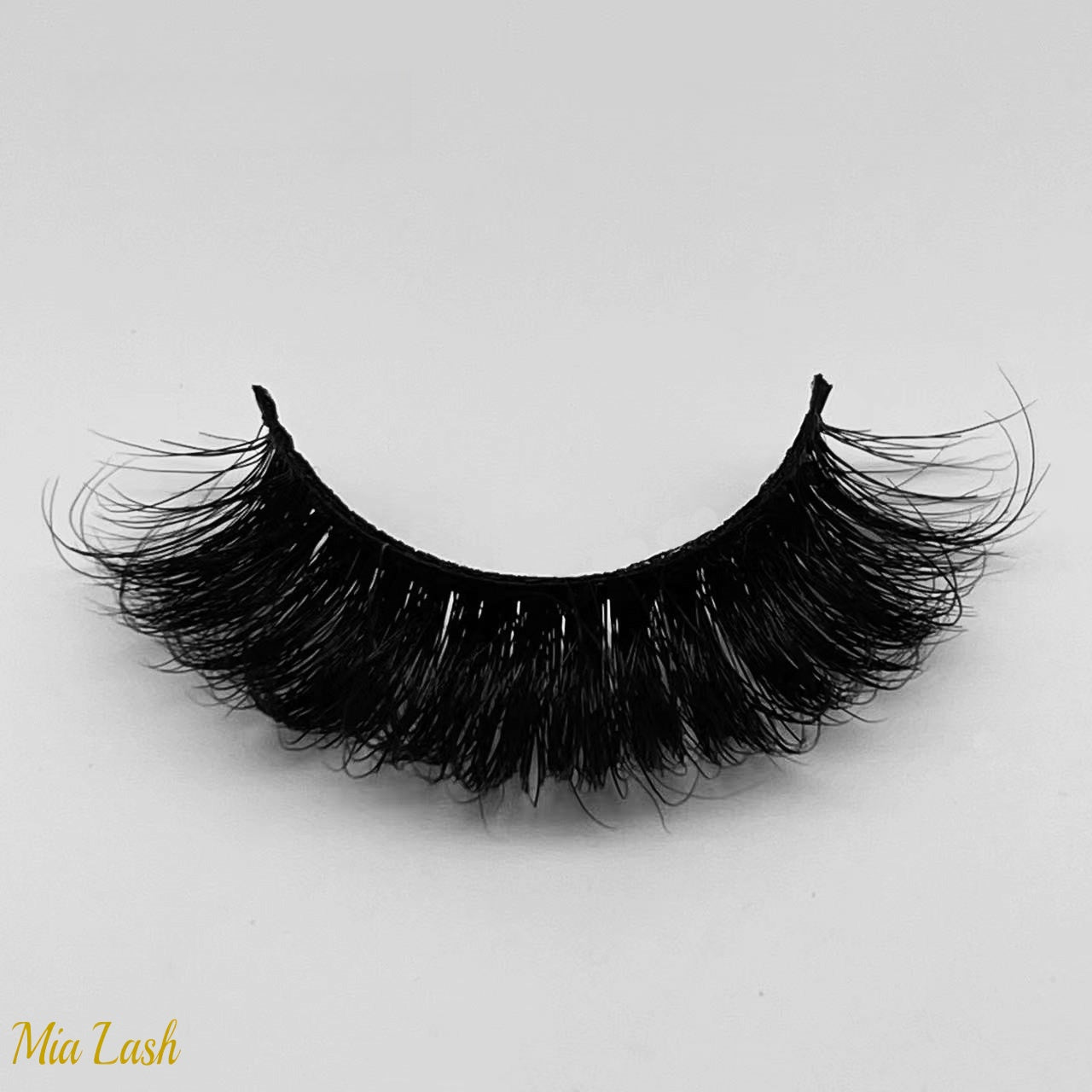Mia Lash ( Fluffy D Curl 20mm Mink Lashes )